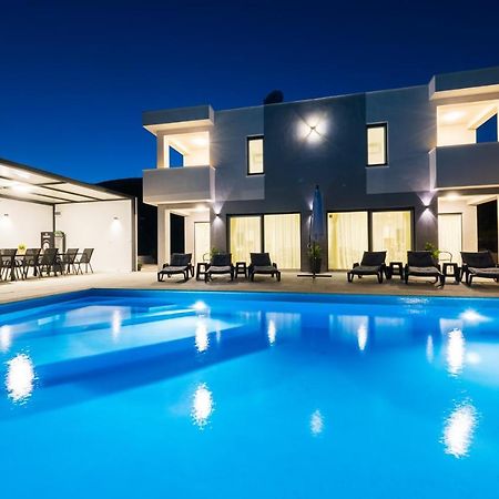 Villa Sky - Heating Pool Kastel Novi Bagian luar foto