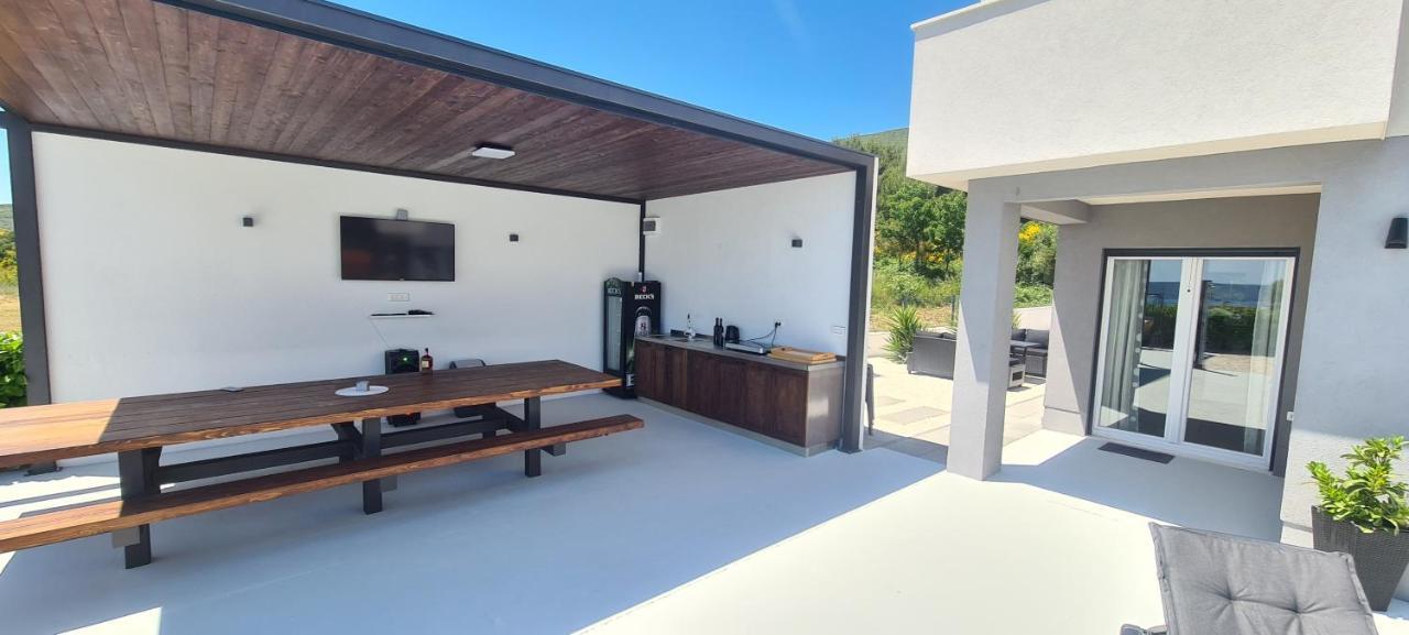 Villa Sky - Heating Pool Kastel Novi Bagian luar foto